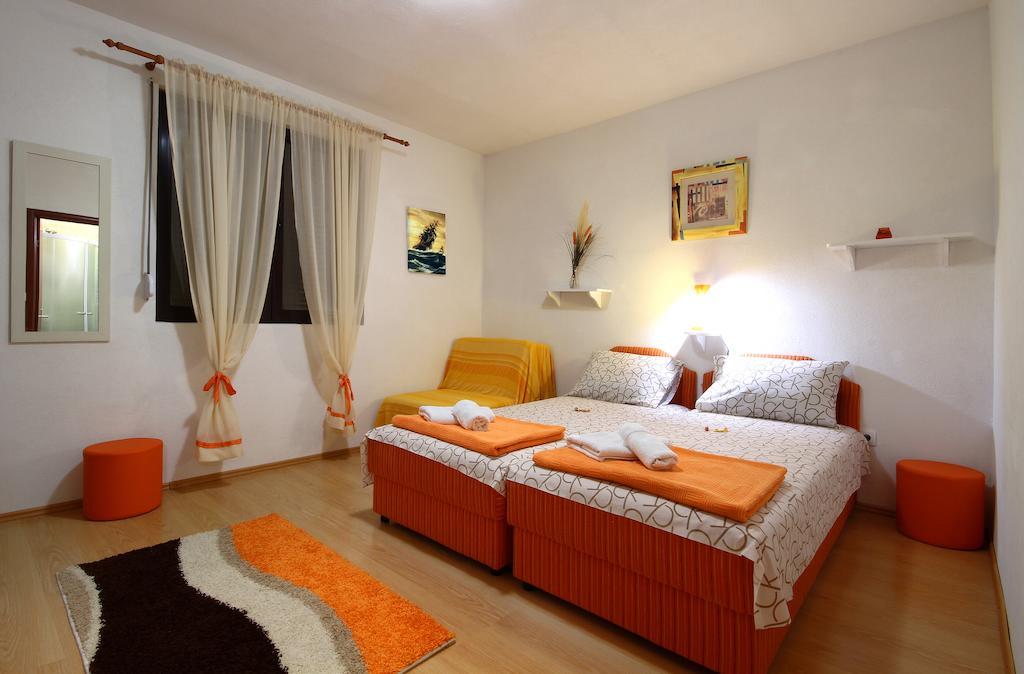 Guesthouse Bmb Bagaric Budva Bilik gambar